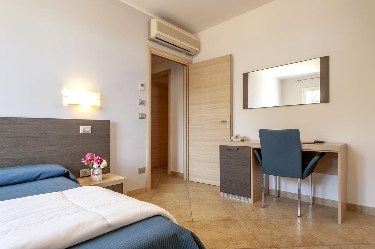 סן וינצ'נזו Residence Villa Lo Scoglietto חדר תמונה
